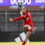 Amina Muratovic obtient sa première sélection après une saison exceptionnelle en club.