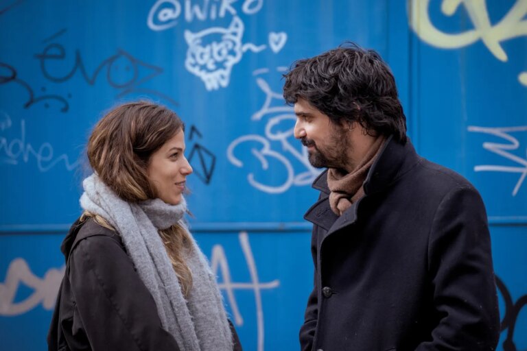 Série « Los años nuevos » sur Arte : exploration d’une passion amoureuse en fragments.