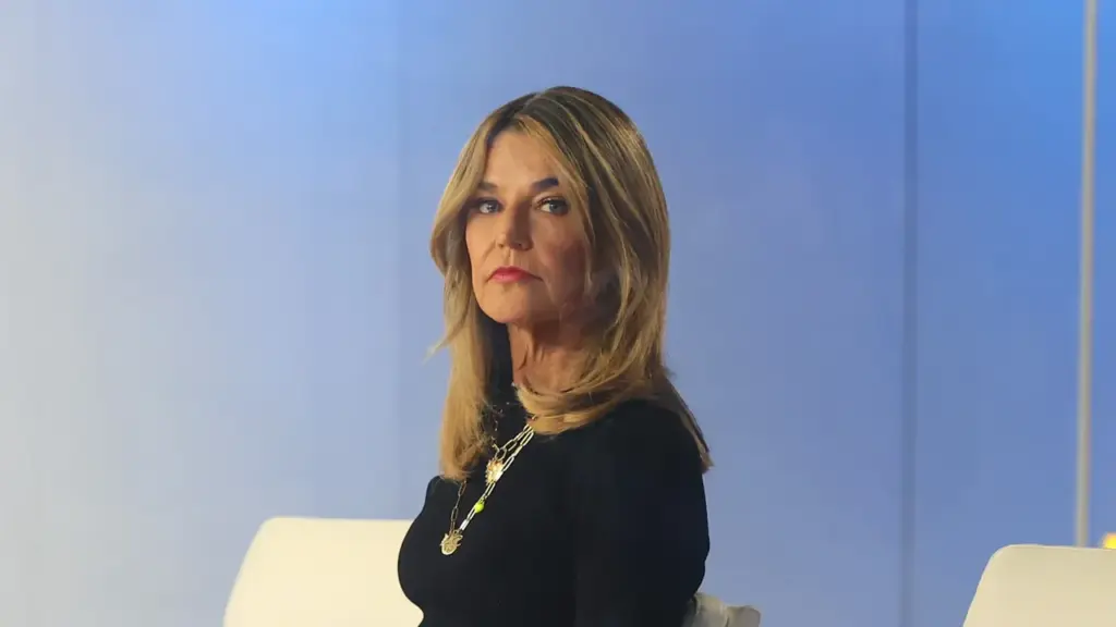 Nancy Guthrie, mère de Savannah Guthrie, décède peu après son enlèvement, selon CNN.
