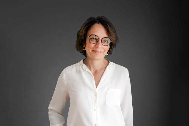 L’IA améliore la qualité des cours, sans transformer le métier d’enseignant.