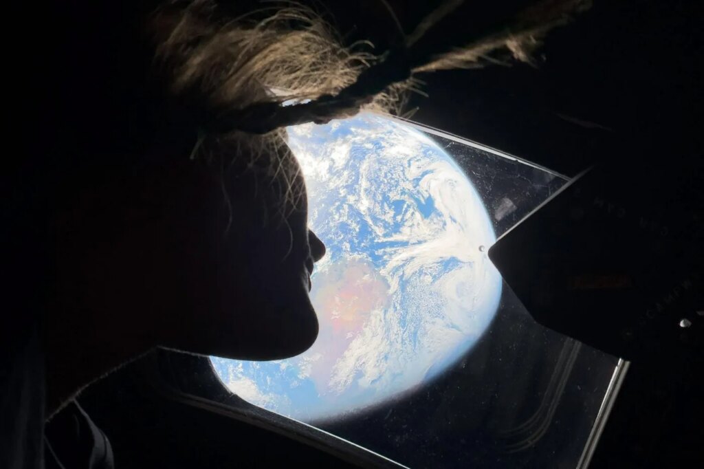 Survol de la Lune par Artémis : retransmission en direct des images et données scientifiques