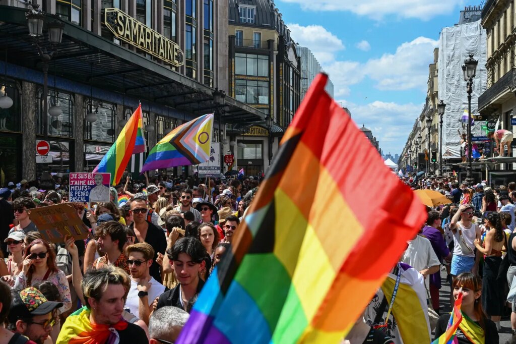 Mariage homosexuel : 6 800 unions par an en France, avec des couples plus âgés selon l’Insee.