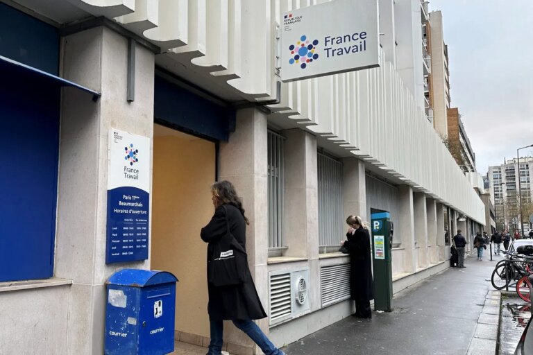 Le taux de chômage en France atteint 8,1 % avec une hausse de 0,2 point au premier trimestre.