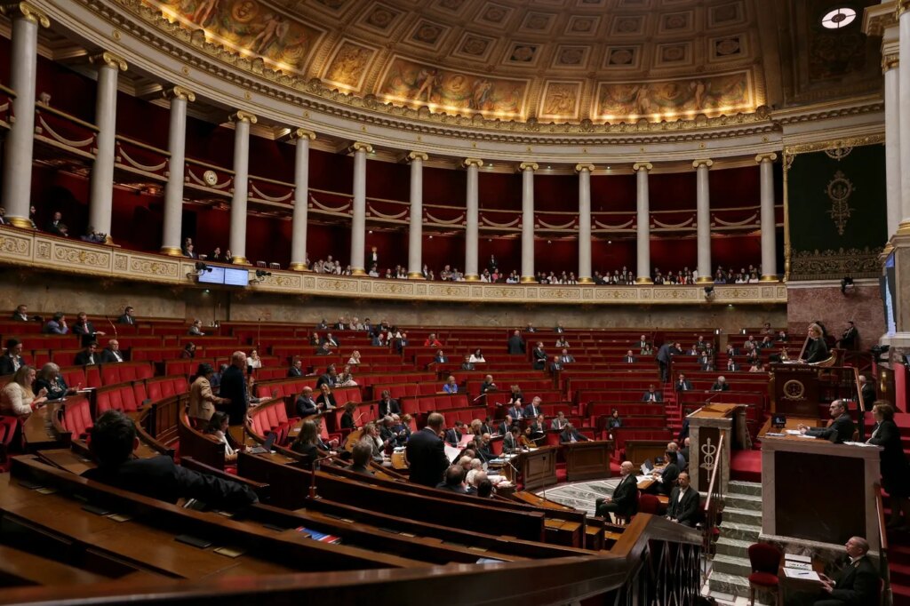 Loi post-Bétharram : secret de la confession retiré du texte voté par les députés.