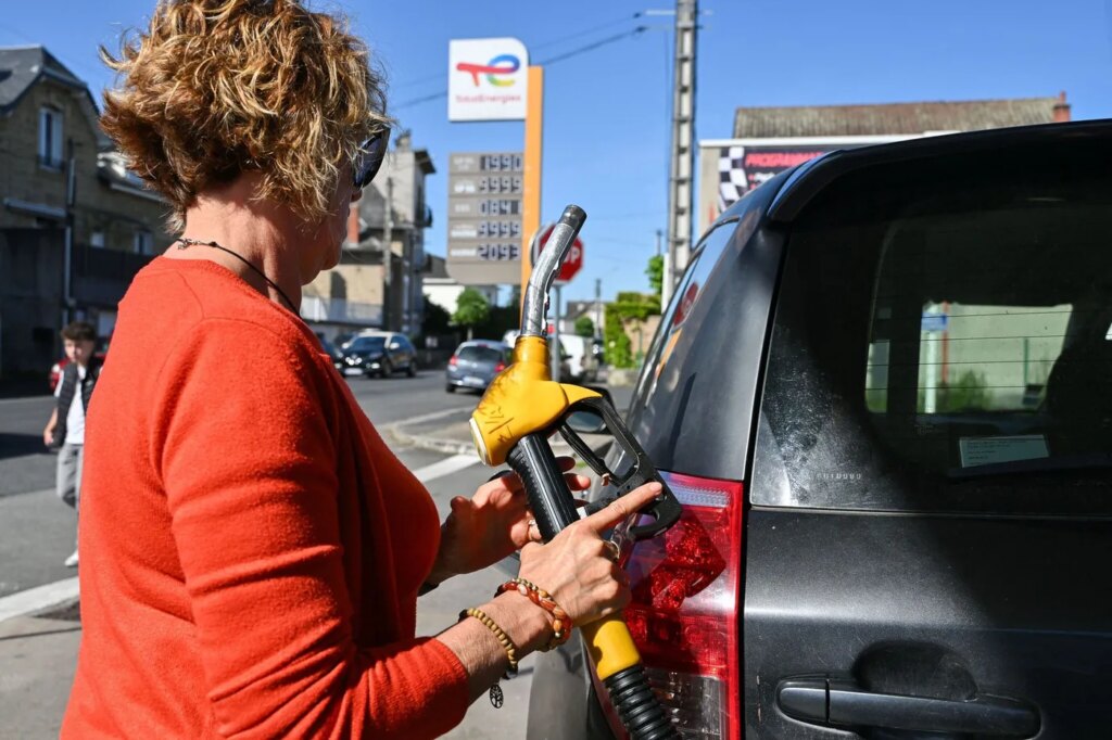 Carburant : conditions d’accès à l’aide « grand rouleur » pour les professionnels en France