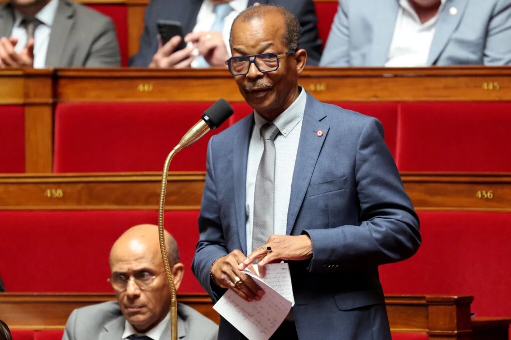Chlordécone aux Antilles : le Parlement reconnait la responsabilité de l’État dans la pollution