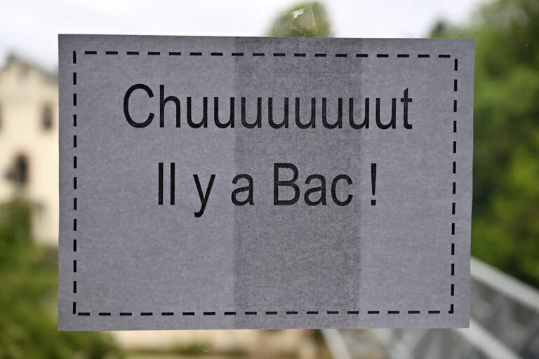 Sujets du bac de philosophie : Bonheur, sciences et justice examinés par les candidats.
