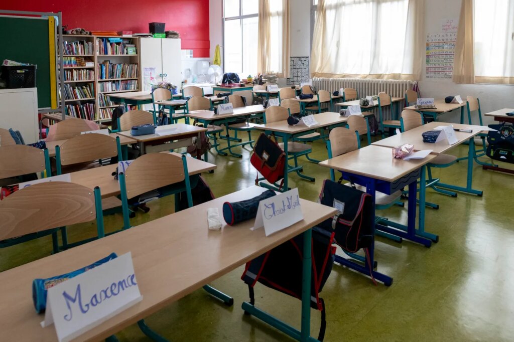 Démographie scolaire : complémentarité entre enseignements public et privé en France
