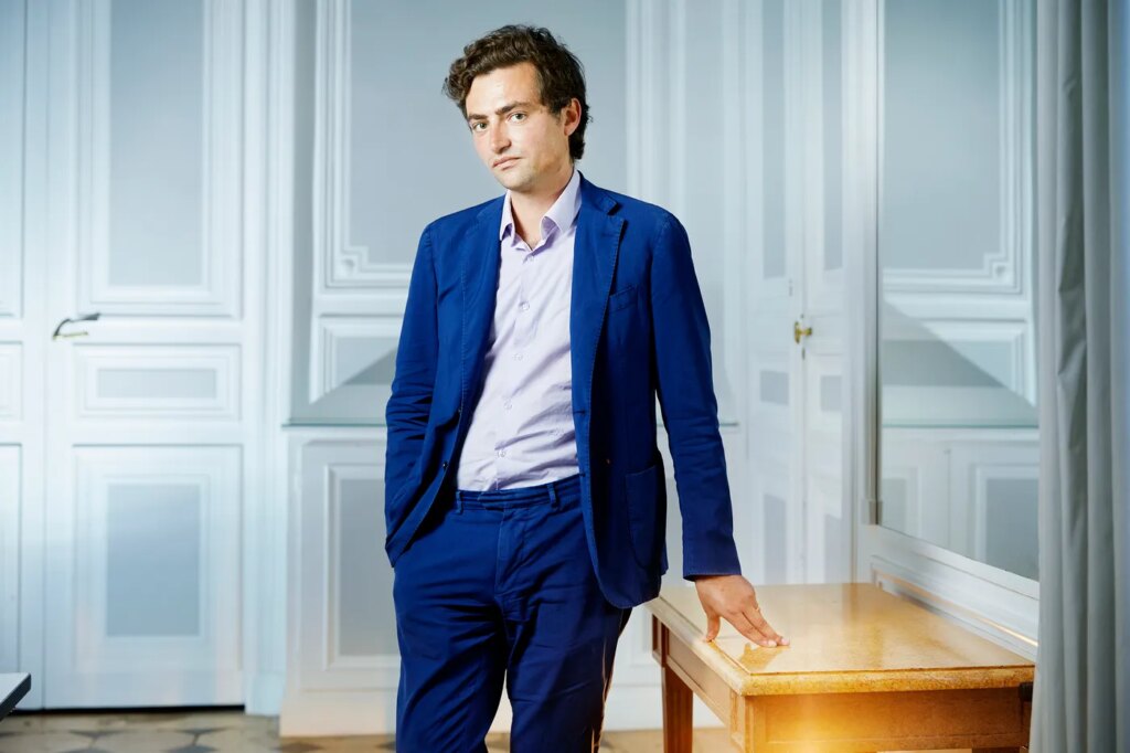 Nathan Devers plaide pour l’argumentation plutôt que la morale dans le débat public.