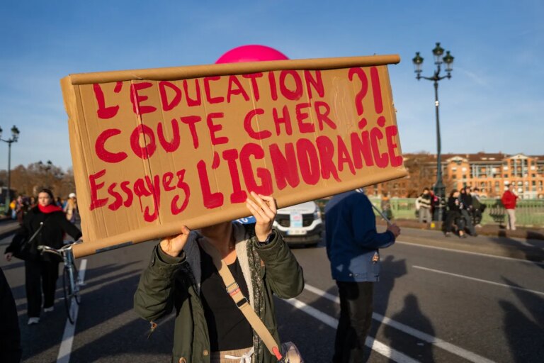 « Un autre modèle social est possible : analyse des initiatives en cours en Europe »