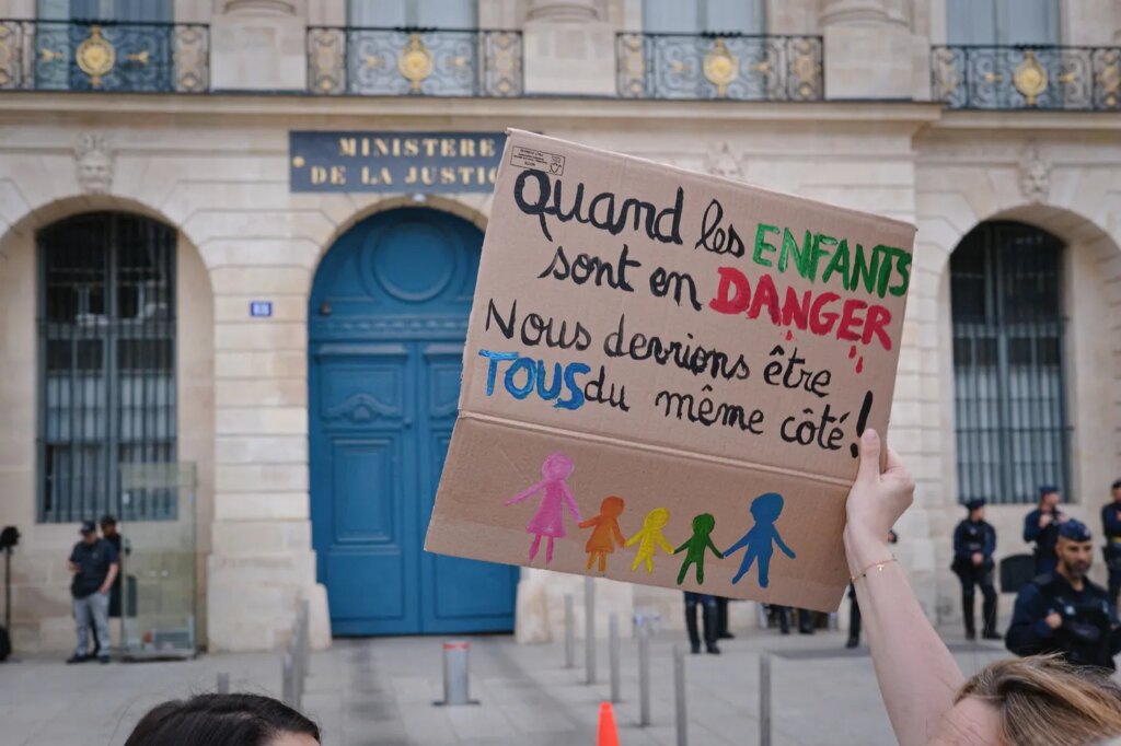 Mort de Lyhanna : des critiques sur l’efficacité de la justice face à son décès.