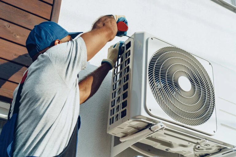 Canicule : les recommandations des autorités sanitaires sur l’utilisation de la climatisation