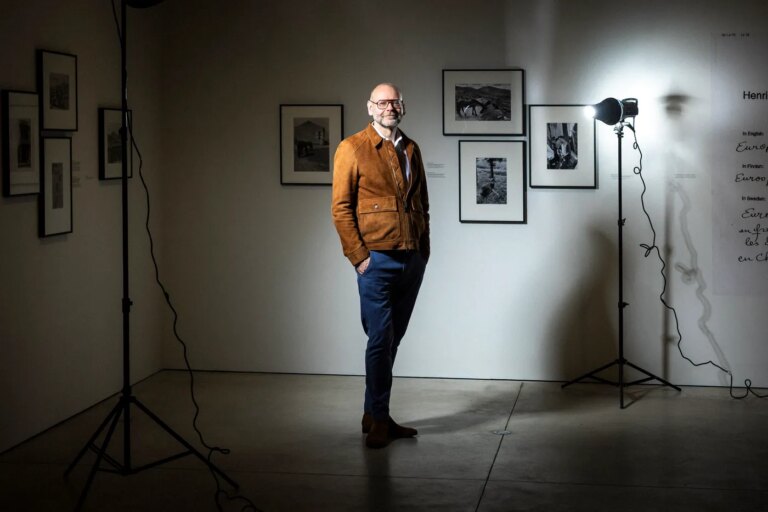 La Fondation Cartier-Bresson souligne l’influence permanente de la photographie sur notre perception.