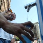 Canicule : départements en vigilance rouge, hausse des décès signalés.