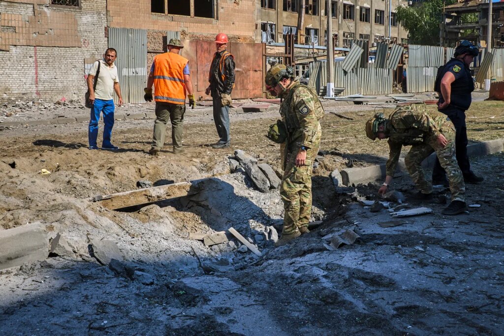 Guerre en Ukraine : 419 drones russes abattus, un oligarque ukrainien blessé à Monaco.