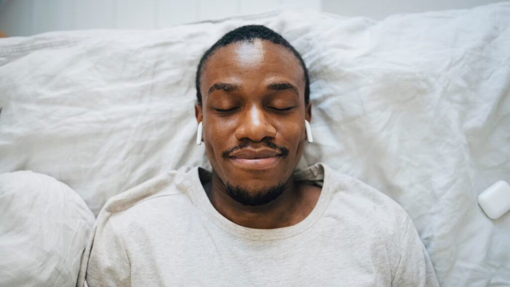 Risques pour l’audition liés à l’utilisation d’écouteurs pendant le sommeil.