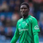 Rennes écarte Mamour Ndiaye après une évaluation de ses performances sur le terrain.