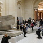 Tourisme international en hausse, tensions géopolitiques menacent la stabilité en 2026