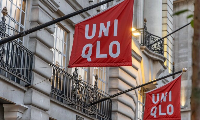 Uniqlo propose un chapeau en lin avec protection UV pour affronter la canicule estivale.