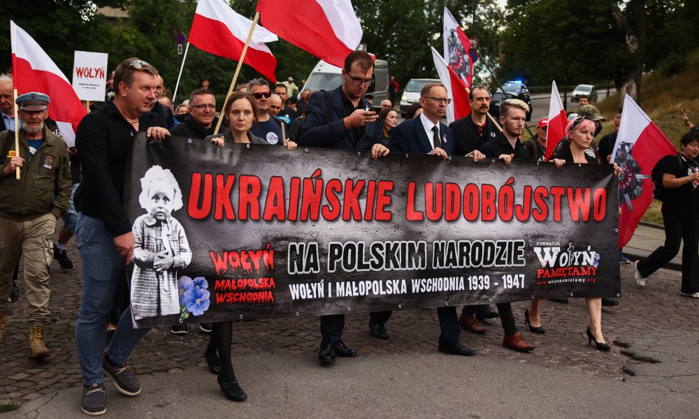 Querelle mémorielle entre la Pologne et l’Ukraine : tensions autour de l’histoire commune.