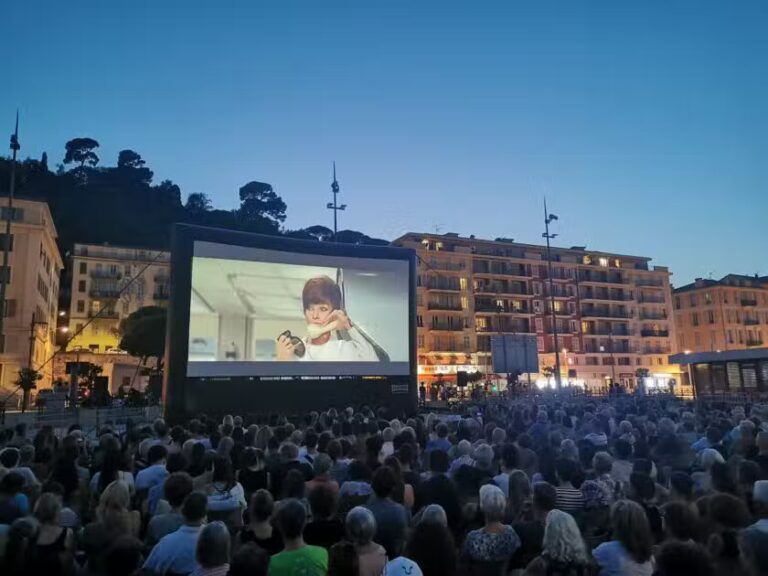Cinéma en plein air à Nice : 24 projections gratuites prévues cet été dans les quartiers.