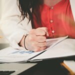 Prud&rsquo;hommes : une salariée obtient 16 760 € avant de tout perdre en appel.