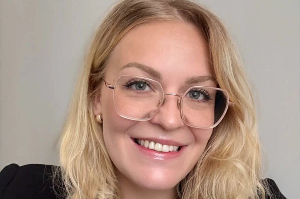 Une directrice de showroom POINT.P révèle son salaire mensuel à 29 ans.
