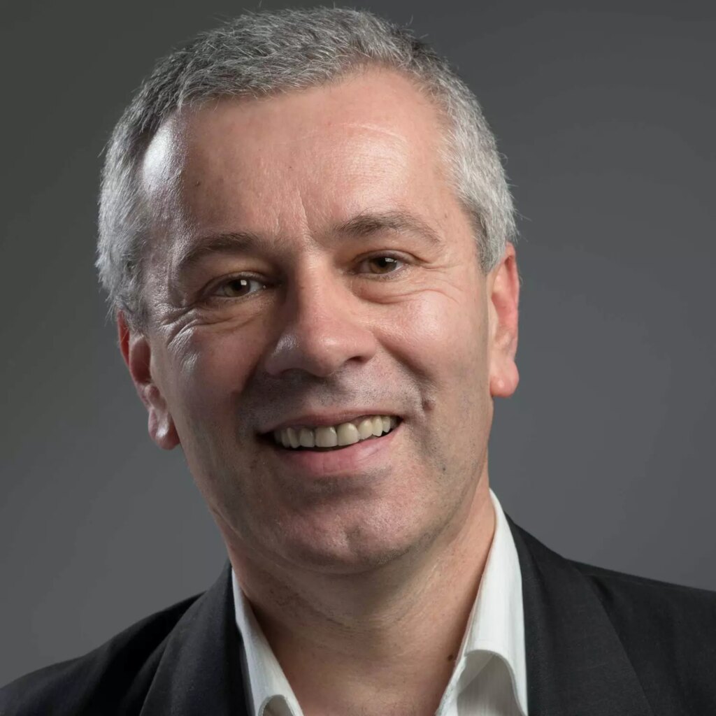 IA : Déploiement par des entreprises technologiques et risques associés pour la sécurité.