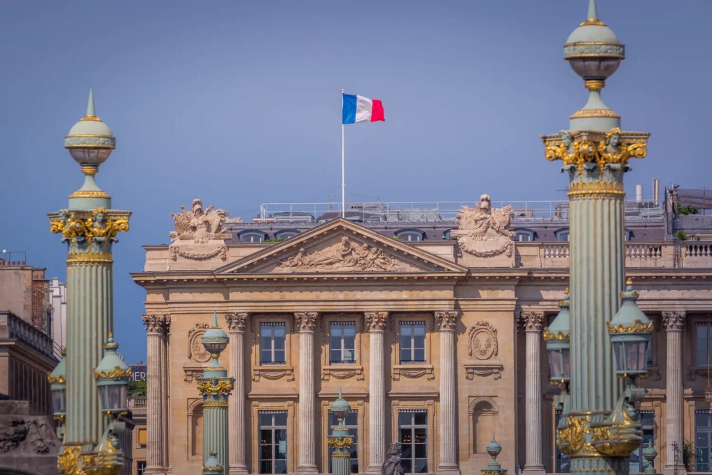 Sébastien Lecornu met en garde contre des ingérences dans la présidentielle de 2027.