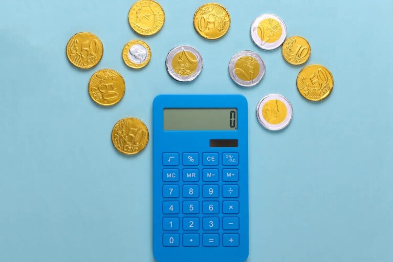Le Conseil d’analyse économique propose des allégements de cotisations sociales pour les jeunes et les seniors.