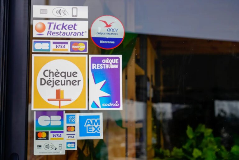 Pérennisation des titres-restaurant en supermarché examinée par le Parlement à la rentrée
