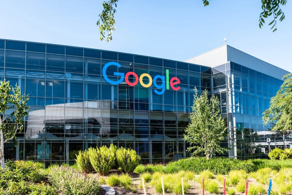 Google condamné à verser 126 millions d’euros à des médias pour pratiques anticoncurrentielles