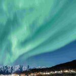 Tromsø, Norvège : Aurores boréales et orques attirent les croisiéristes en hiver.