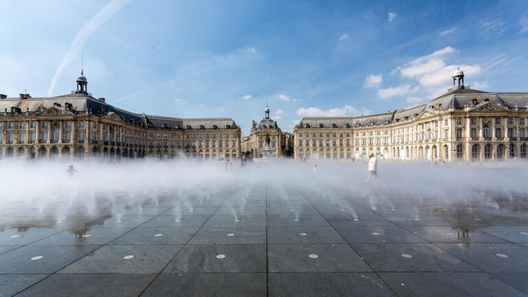 Bordeaux : six lieux recommandés pour explorer la ville sans limites.