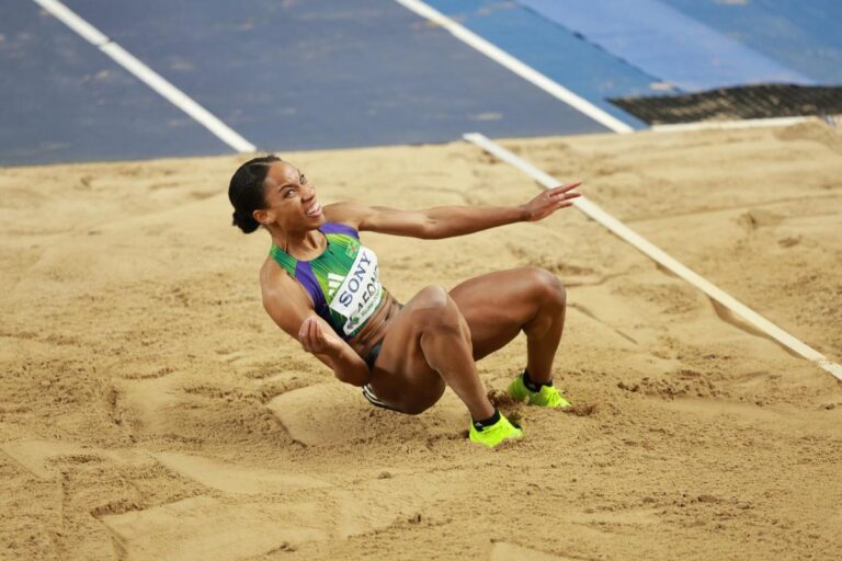 Thea LaFond réalise la meilleure performance mondiale de l’année au triple saut à Zagreb.