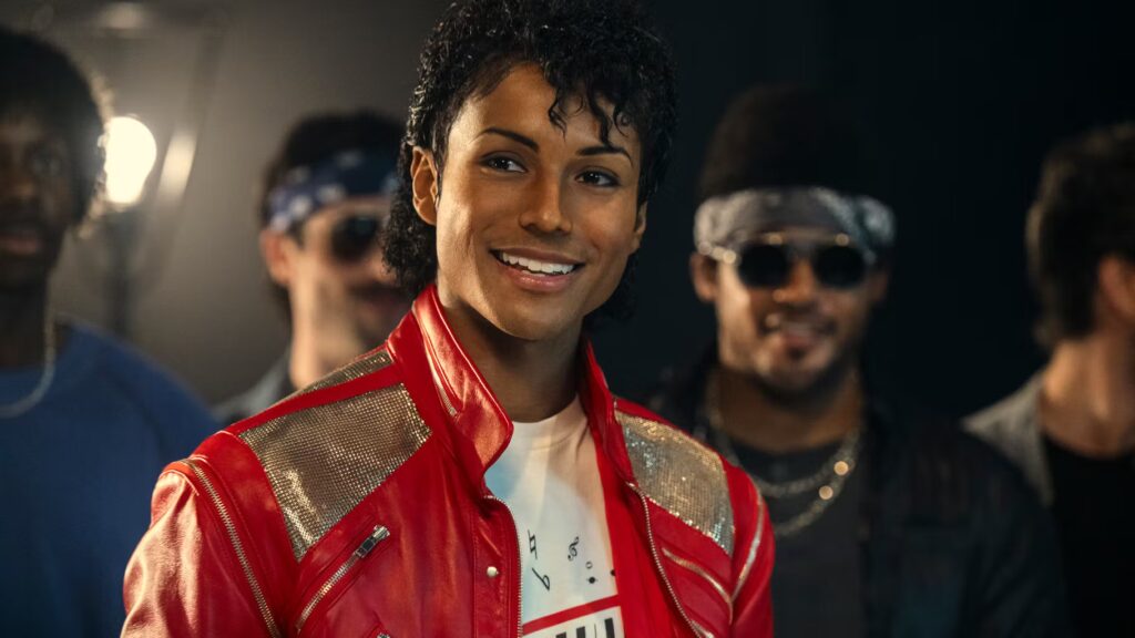 Le biopic sur Michael Jackson dépasse « La Môme » d’Édith Piaf au box-office français.
