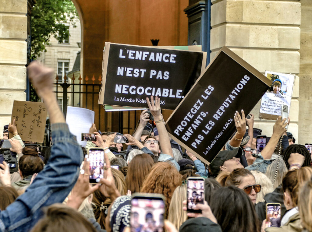 Les autorités sanitaires recommandent un dépistage accru du cancer du sein en France.