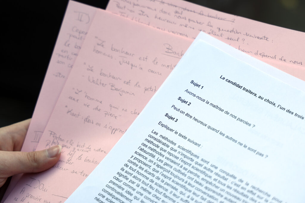 Strasbourg : les étudiants de philo expriment leur passion dans un bac d’examen innovant