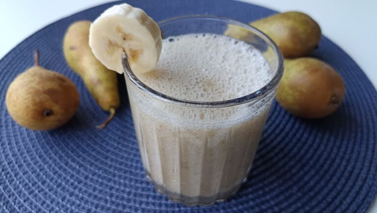 Recette de smoothie à la poire et à la banane : une boisson facile et sucrée à réaliser