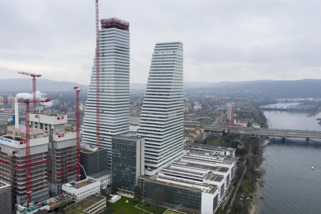 Pharma suisse : 7 graphiques illustrent son poids économique en Europe.
