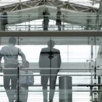 Licencié pour avoir dénoncé des propos racistes, un salarié portugais obtient sa réintégration et 7 ans de salaire.