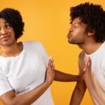 Évolution des relations : comment gérer un changement de sentiments entre amis et partenaires.
