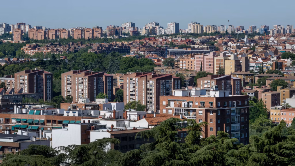 Canicule : Espagne et Royaume-Uni subissent des températures record, tensions sur l’approvisionnement en énergie.