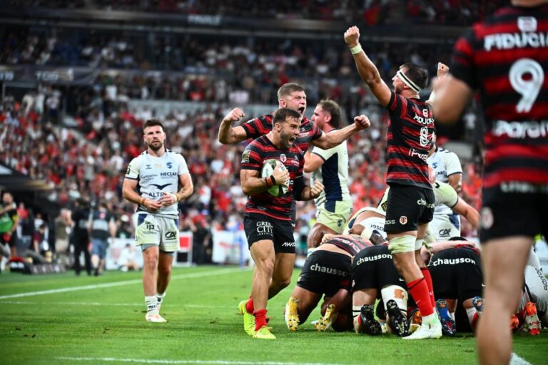 Stade Toulousain face à des défis majeurs pour le quintuplé entre Top 14 et Coupe du monde