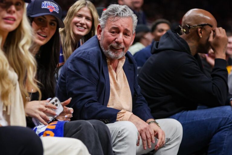 James Dolan, propriétaire des New York Knicks, confronté à de nouveaux scandales financiers.