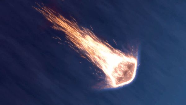 SpaceX lance sa première capsule de rentrée ‘Starfall’ en direct.