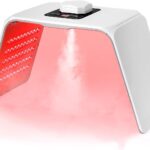 Utilisation croissante du masque LED 7 Colors Beauty pour thérapie par la lumière à domicile.