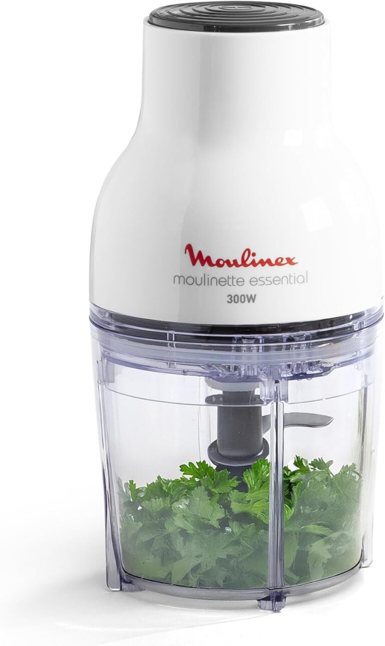 Moulinex présente son hachoir électrique de 400 ml avec fonctions 3-en-1 et système de pression unique.