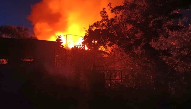 Attaques russes dans la région de Dnipropetrovsk : 1 mort et 16 blessés.