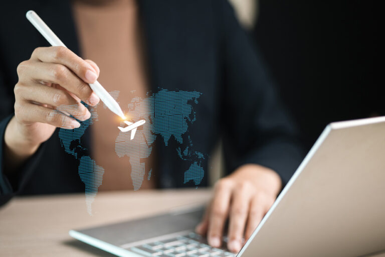 L’IA transforme les services de voyage en offrant des options personnalisées aux utilisateurs.